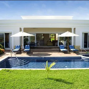 pueblo-bonito-emerald-luxury-villas-spa-all-inclusive.mazatlan-hotels.com/