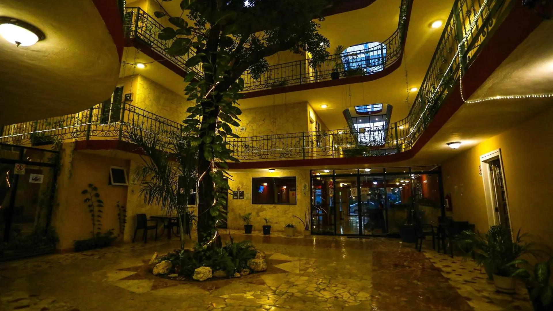 Hotel Santa Maria Cancun 3*,